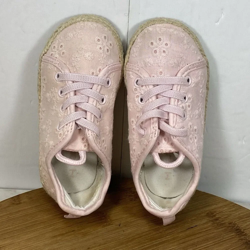 Carters Girl Embroidered Sneakers Size 7M Pink